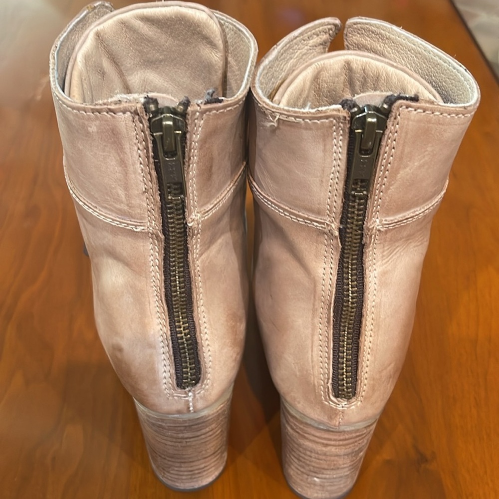 freebird Tan Lace-Up Block Heel Ankle Boots - Picture 7 of 8